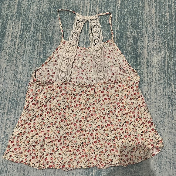 LA Hearts. Floral Top. Straps are Spaghetti and Lace - Picture 2 of 2